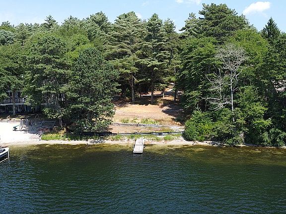 2nd image of 26 Oliver Neck Rd