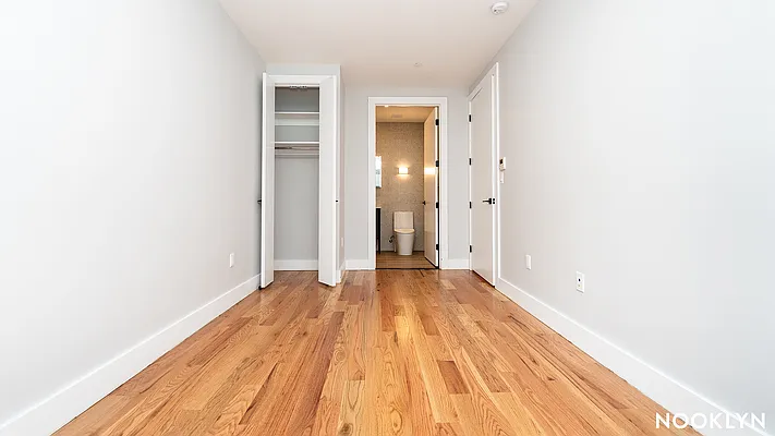 Rented by Nooklyn NYC LLC | media 80