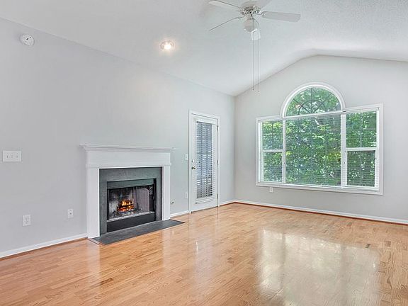 4th image of 1210 Vinings Forest Ln SE