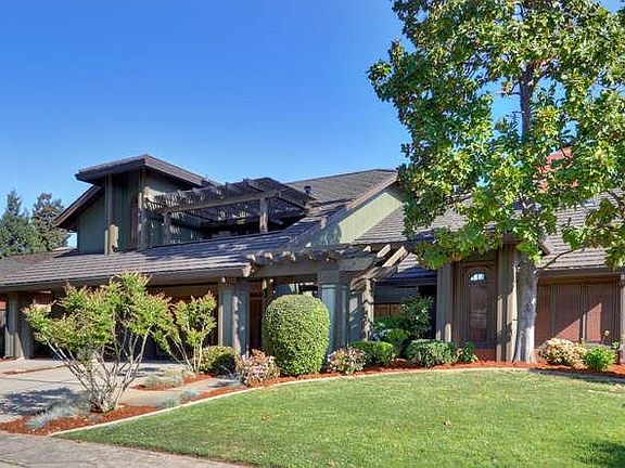 5th image of 9137 Shady Hollow Way