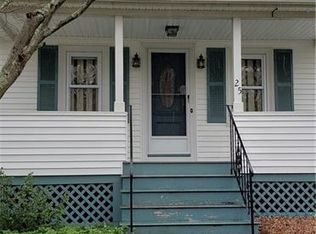 25 Catalpa Ave, Riverside, RI 02915