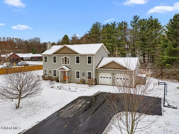 111 Boulderwood Drive, Queensbury, NY 12804