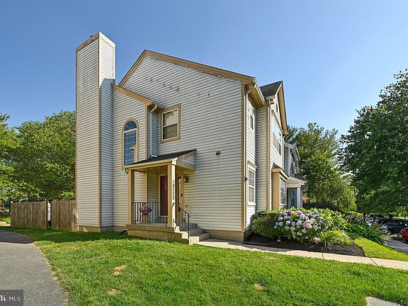 2nd image of 18009 Fertile Meadow Ct