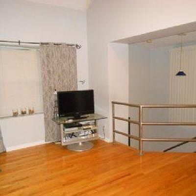 5th image of 1615 N Winchester Ave #Ch