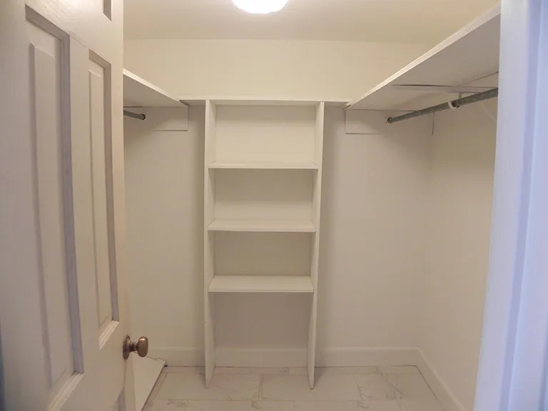 Walk in Closet