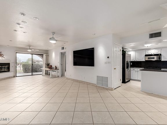 4th image of 12212 N PARADISE VILLAGE Parkway S #134