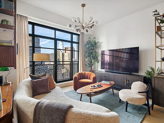 3rd image of 25 Park Row #20B