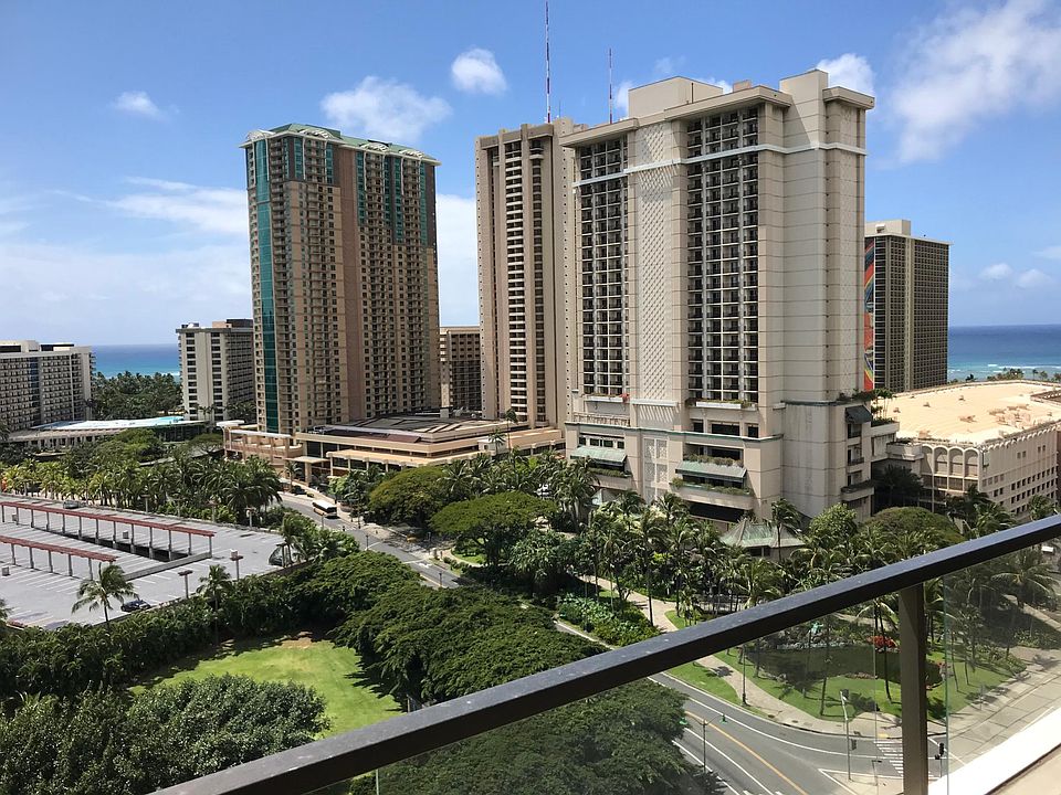 1st image of 1910 Ala Moana Blvd APT 18B