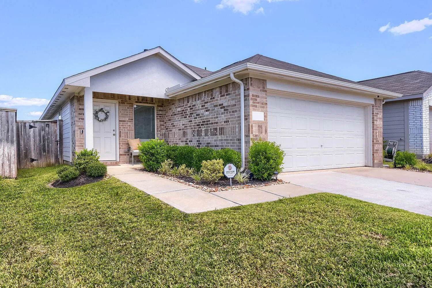 4 bed, 2.0 bath, 1470 sqft, $1,795 — Photo 1