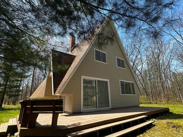 6143 W 9 1/2 Mile Rd, Irons, MI 49644