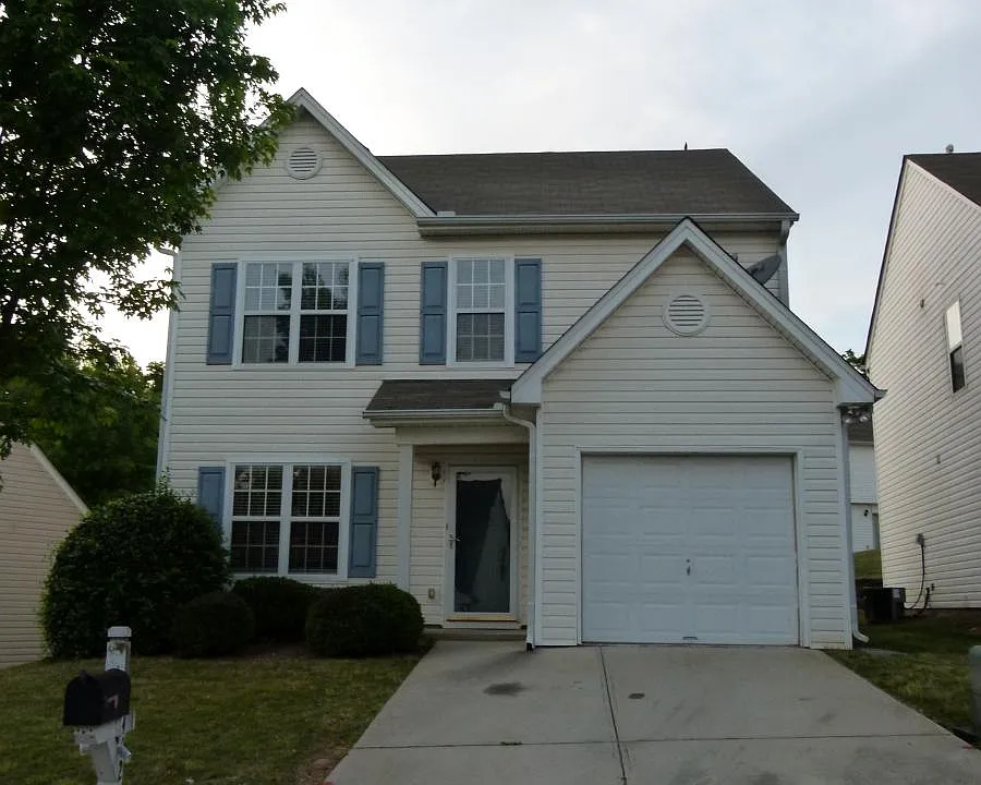 402 Village Overlook Dr