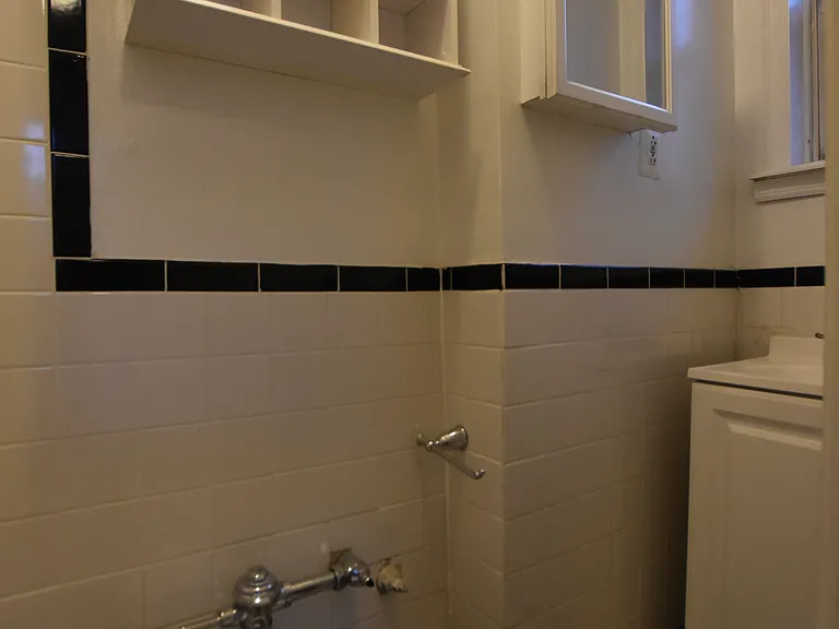 11 Cornelia St #10R — Photo 4