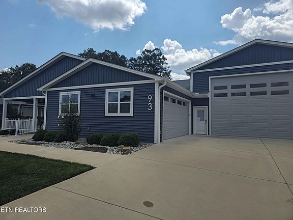 3rd image of 93 Red Oak Dr