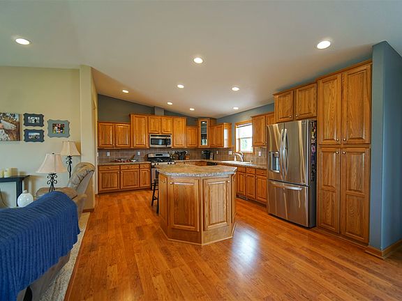 5th image of 1317 Circle Dr