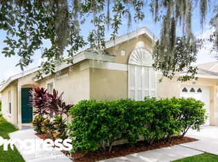 5858 Wrenwater Dr, Lithia, FL 33547