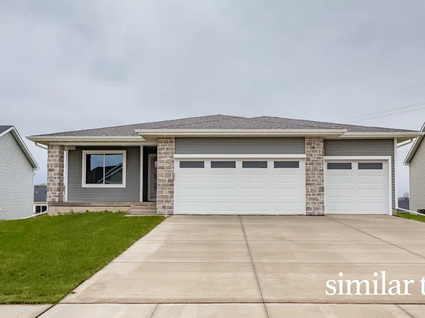 8210 Buckley Ct, Johnston, IA 50131