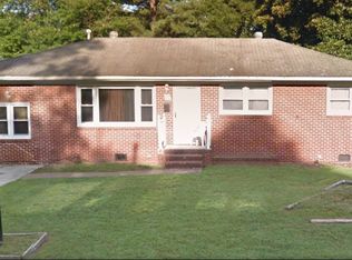 116 Prince George Dr, Hampton, VA 23669
