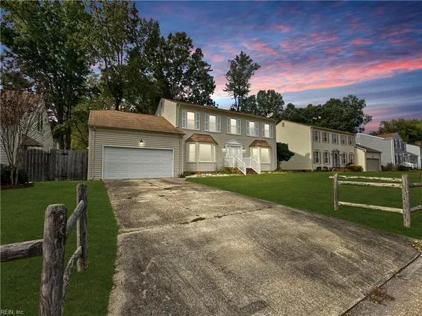 5240 Prestwick St, Virginia Beach, VA 23464