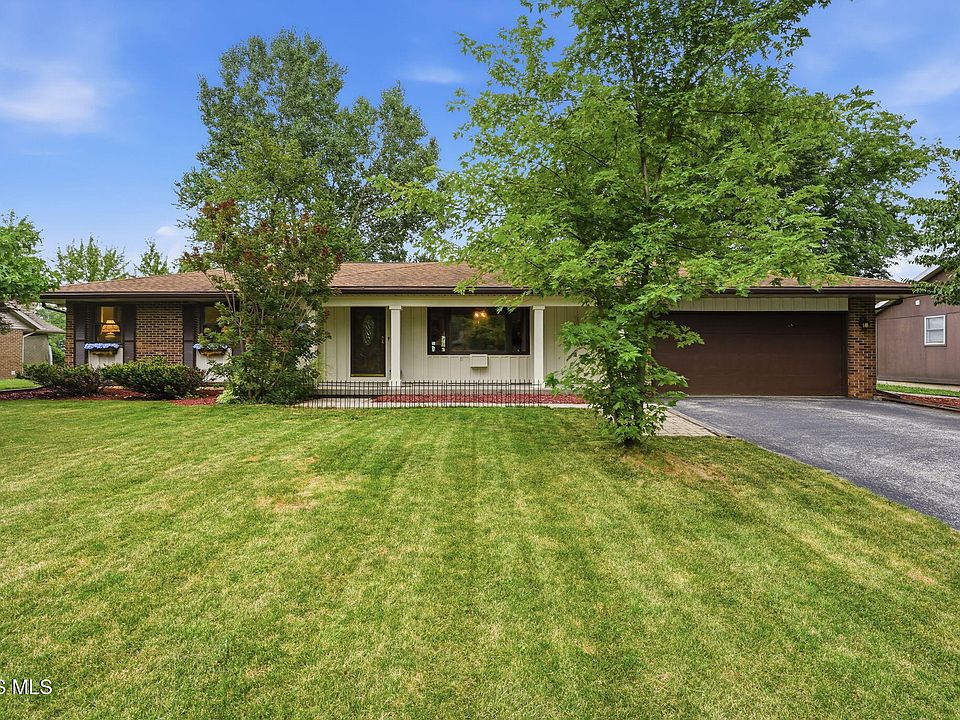 1st image of 3001 Gleneagle Dr