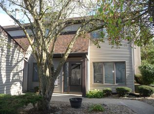 1166 Millpond Rd N, Valparaiso, IN 46385