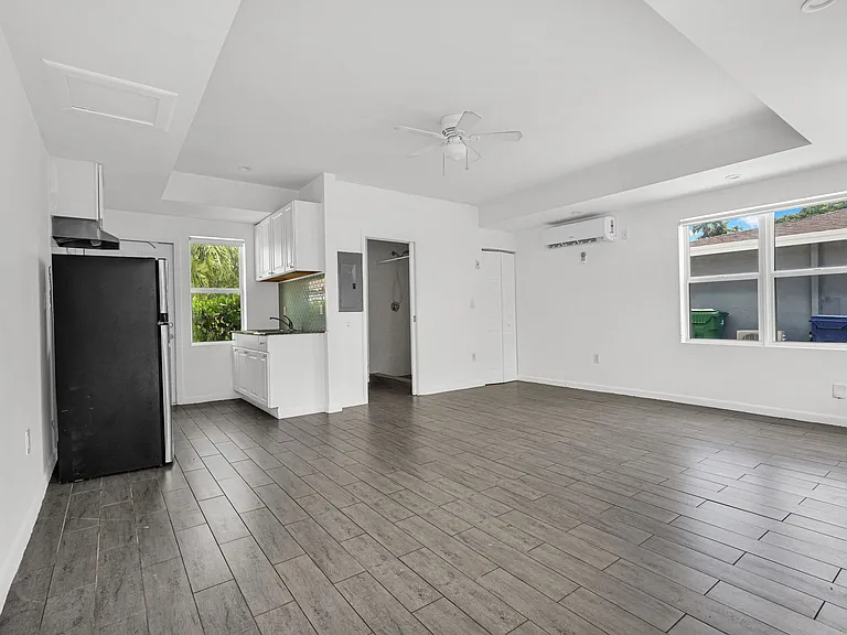 529 NW 88th St #3 — Photo 11