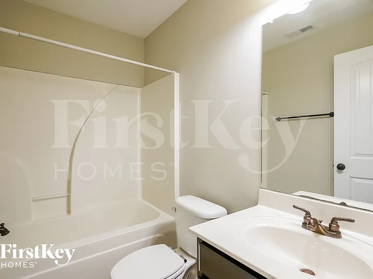1305 Marcy Ct — Photo 14