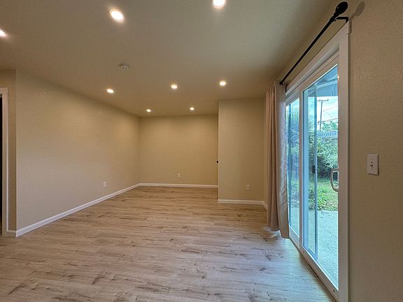 5th image of 2651-2671 Boone St #2663