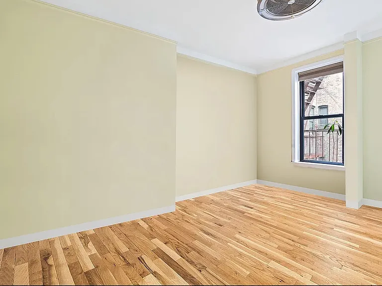 660 Riverside Dr #4D — Photo 3