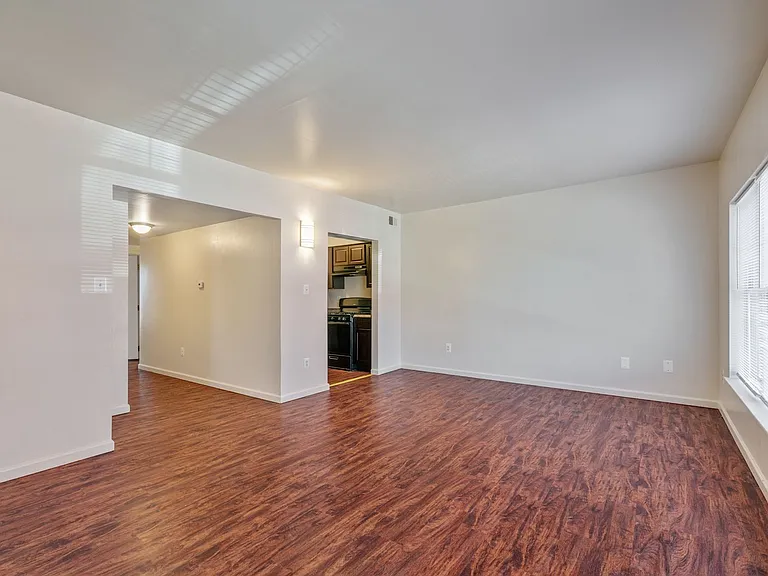 4100 Brown St — Photo 5