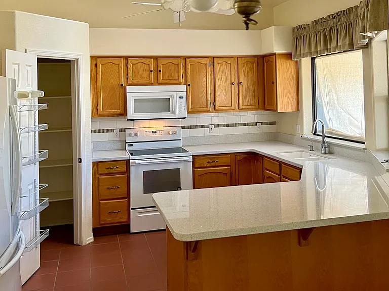 3314 Baysinger Dr — Photo 6