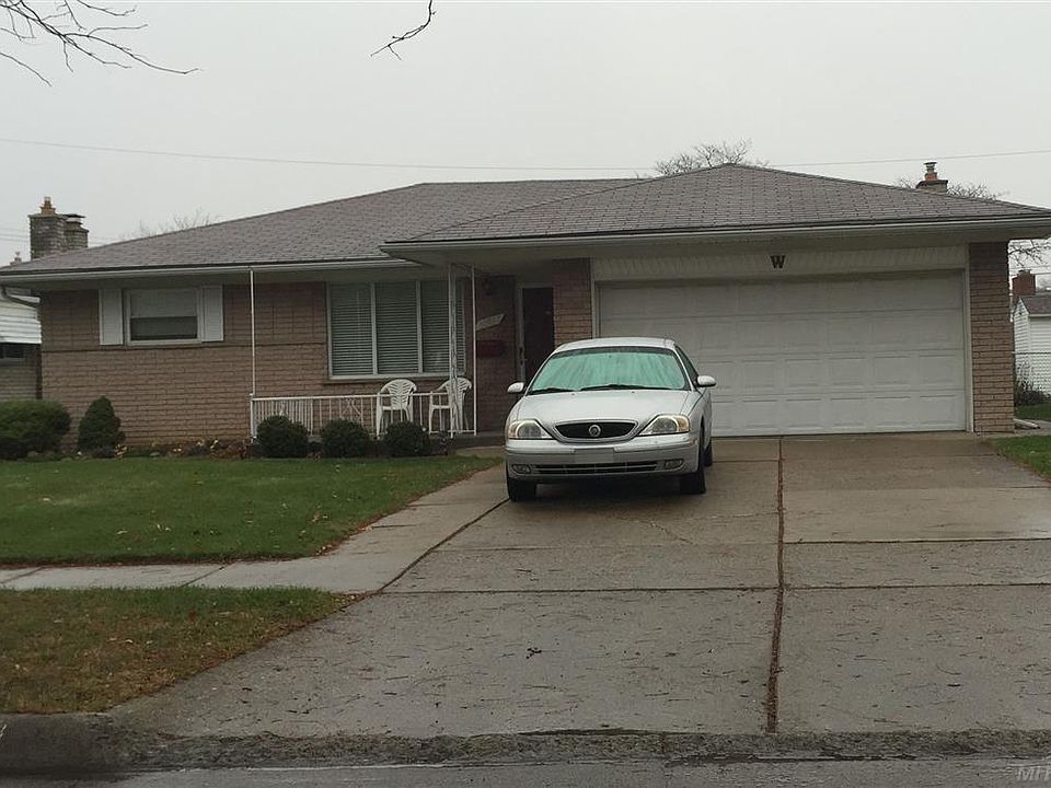1st image of 30930 N Primrose Dr
