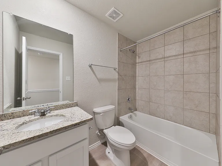 9907 Grove Mist #102 — Photo 11
