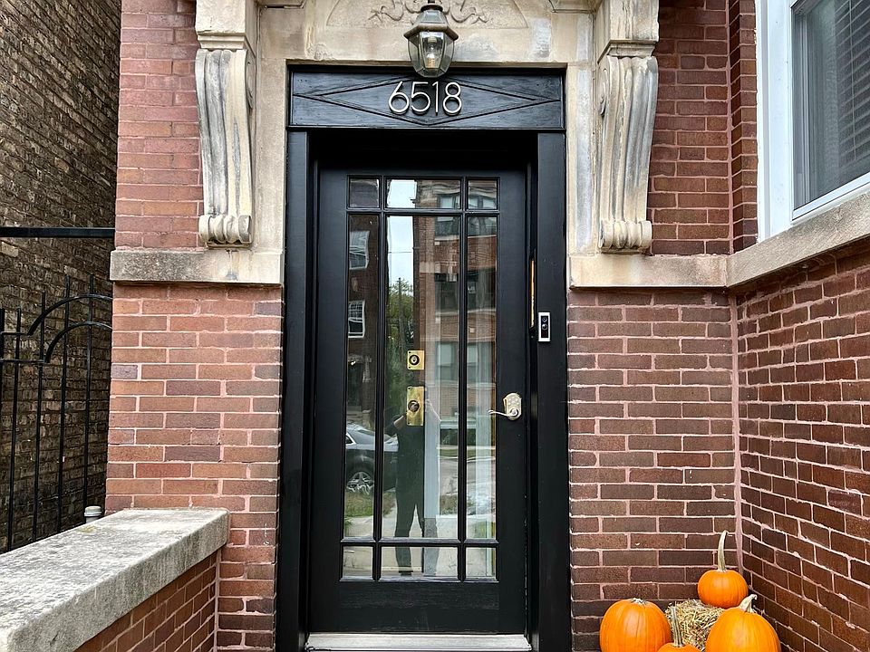 1st image of 6518 N Bosworth Ave #3