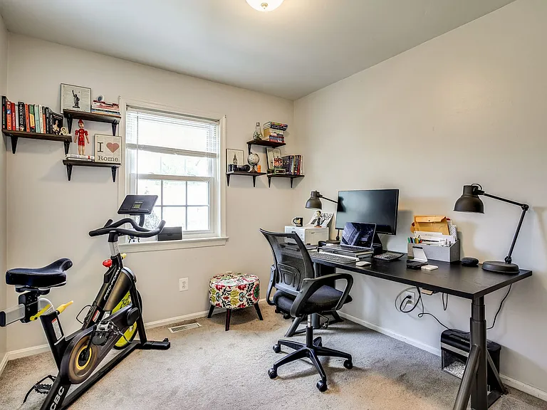 546 Azalea Dr — Photo 13