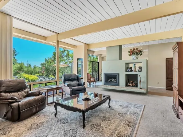 4588 Conrad Dr, La Mesa, CA 91941