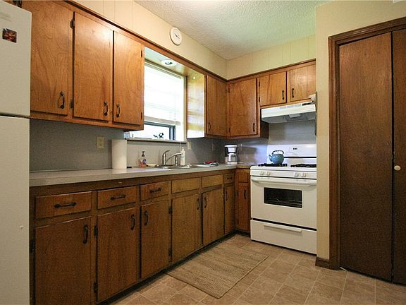 4th image of 101 Canary Dr