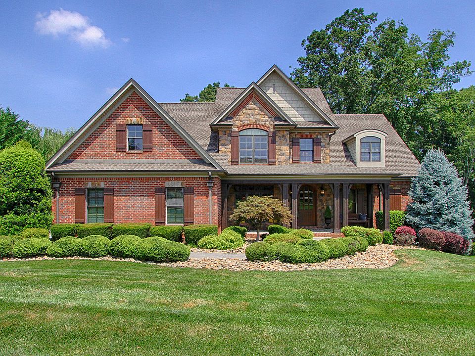 1st image of 737 Brochardt Blvd