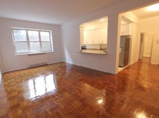10106 67th Dr, Forest Hills, NY 11375