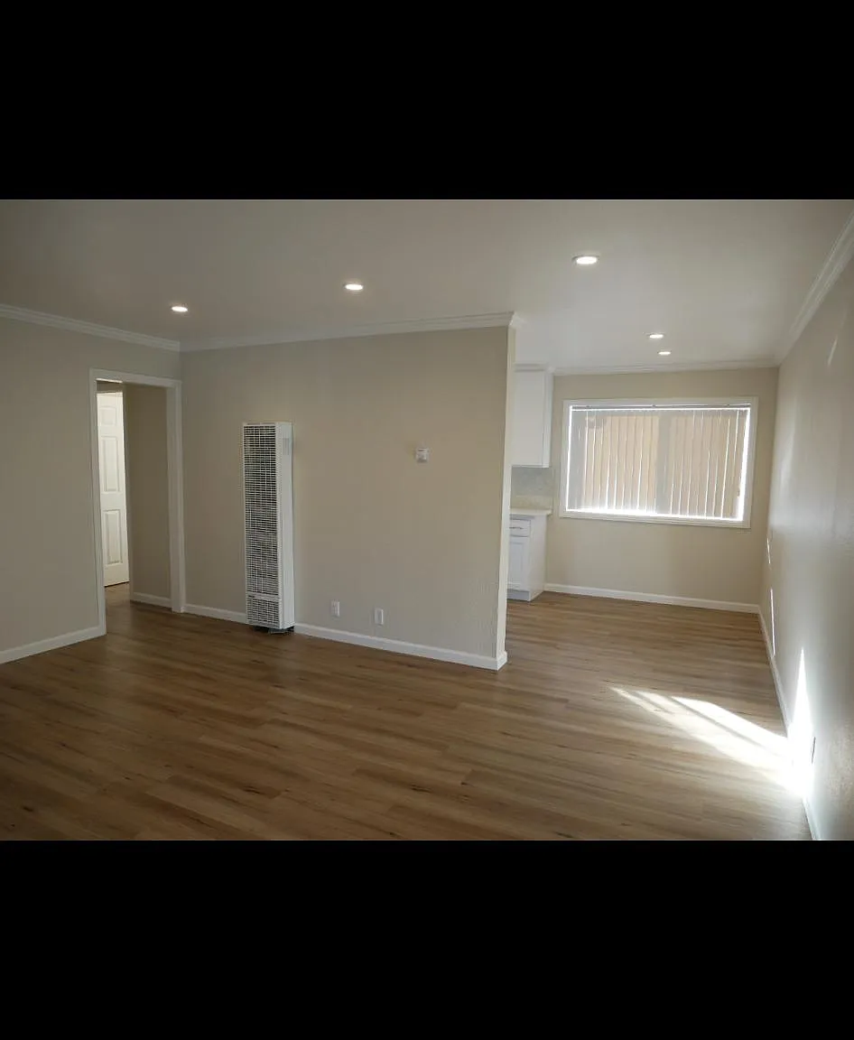 2 bed, 800 sqft, $2,800 — Photo 1