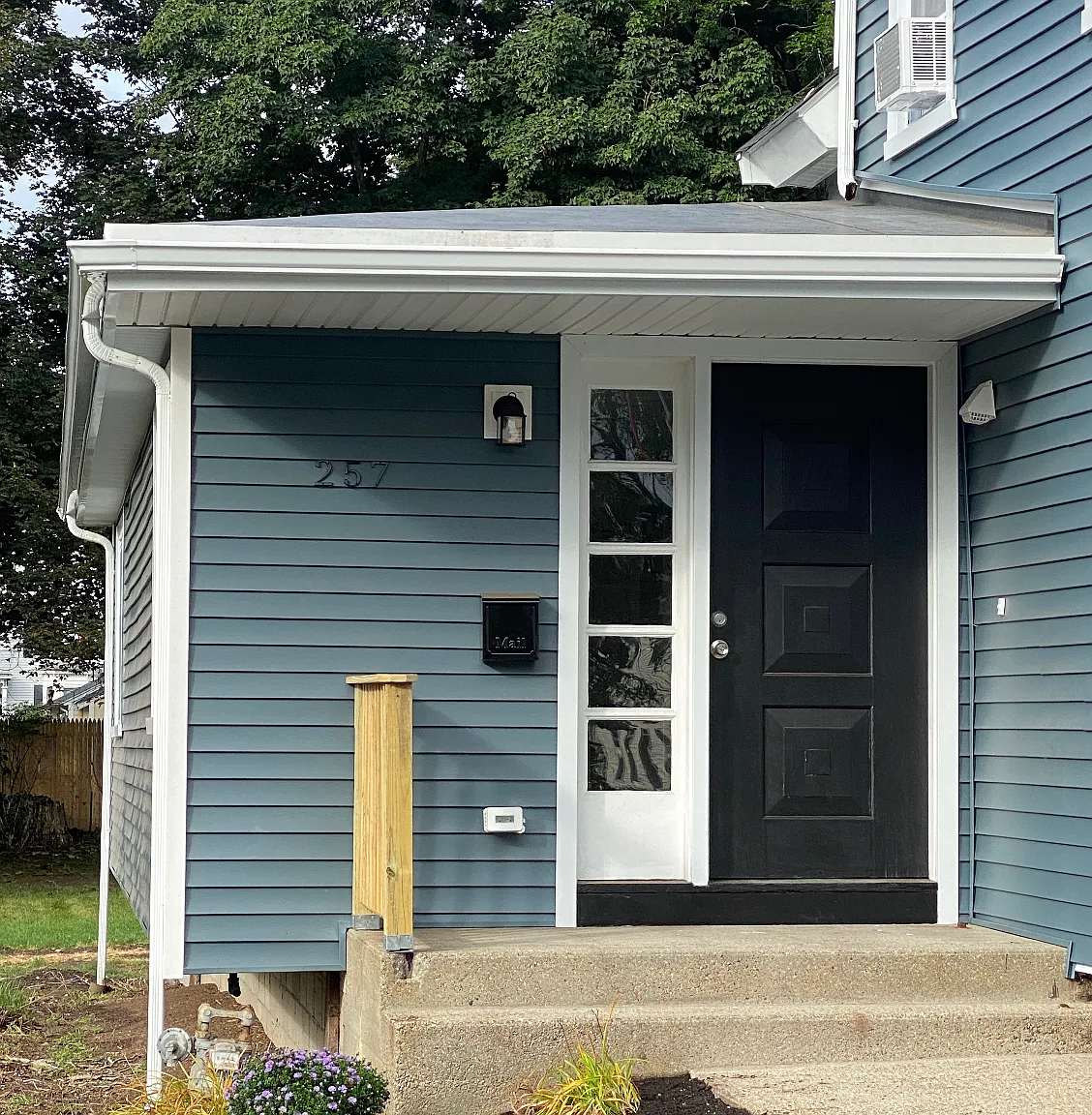 3 bed, 1.5 bath, 1237 sqft, $3,000 — Photo 2