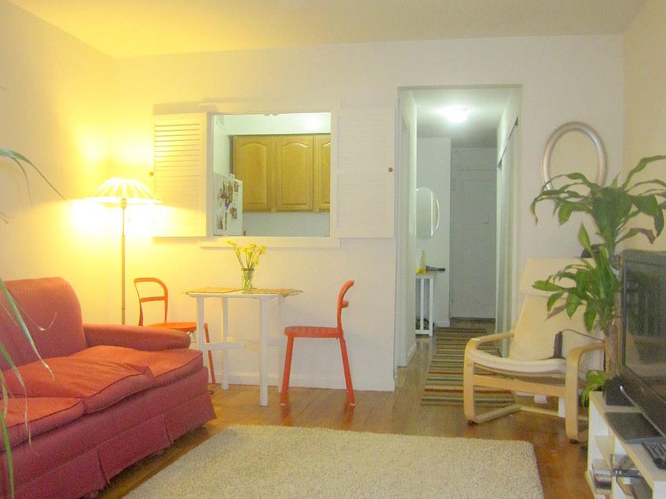 2nd image of 147 E 82nd St APT 4G