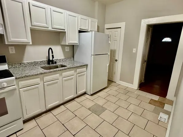 3001 Wolcott Ave, Baltimore, MD 21216