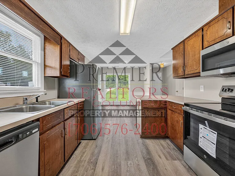 6788 Mitchell Dr — Photo 8