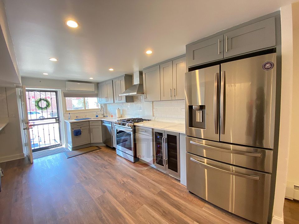 1st image of 868 Calhoun Ave #1