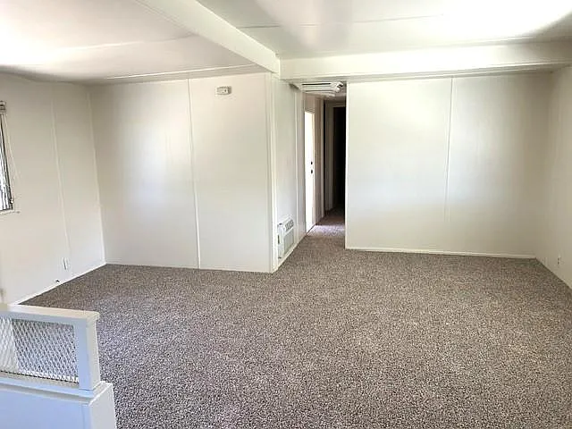 1074 W Johnston Ave — Photo 5