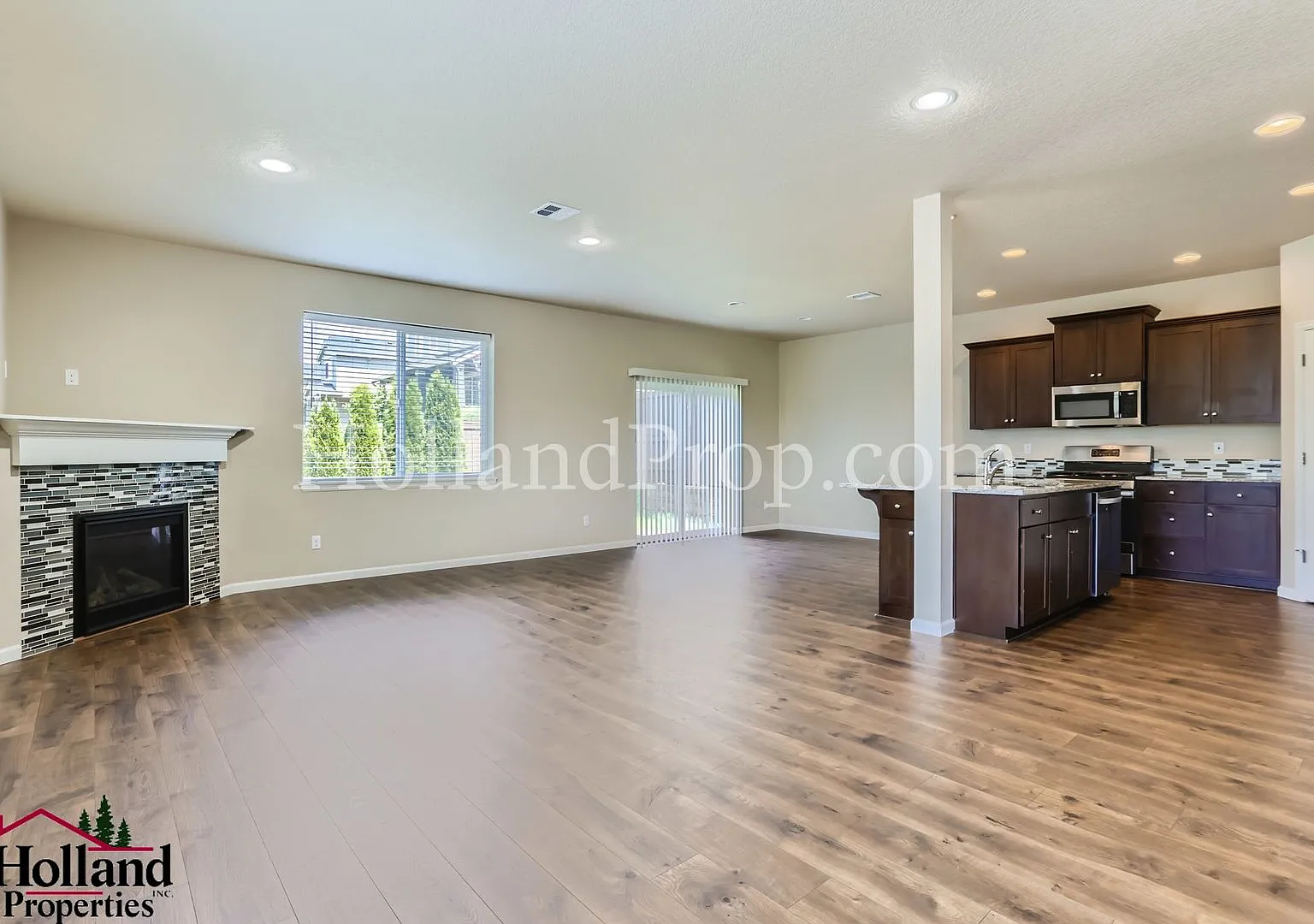 Beautiful, Light-Filled 4-Bedroom Home With A Charming Backyard New Price $3,195** And Reduced Se... — Photo 4