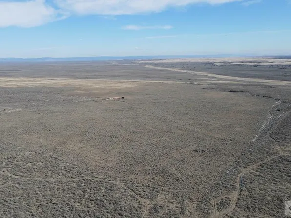 Red Rd, Saint Anthony, ID 83445