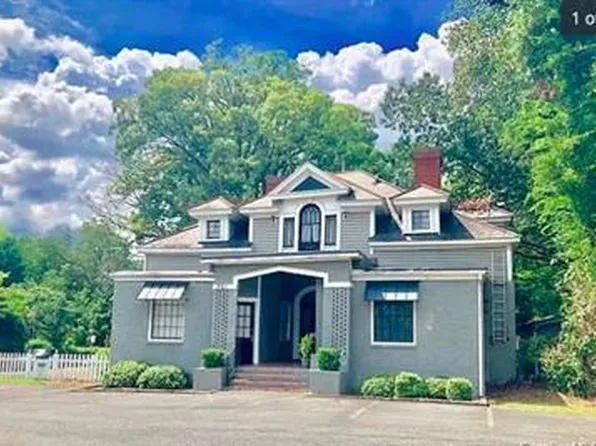 Louise Manor, 701 Louise Ave, Charlotte, NC 28204