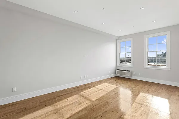 Rented by Compass | media 11