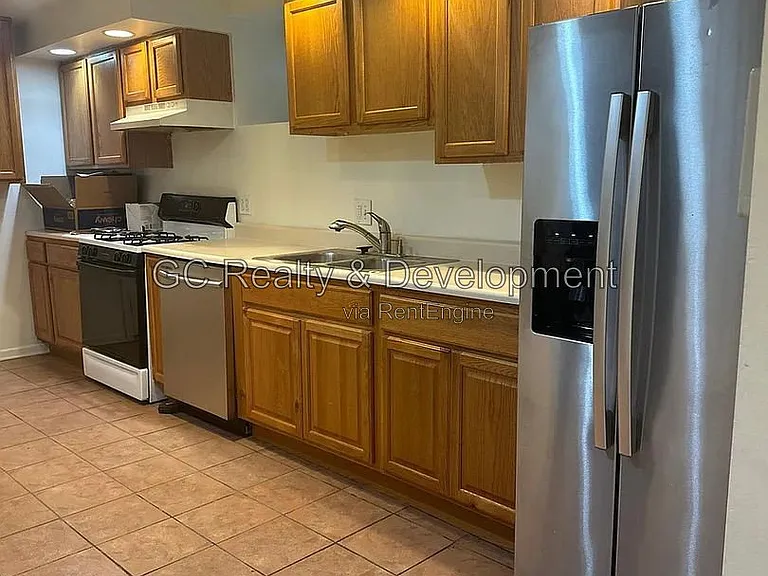 4422 S Saint Lawrence Ave #B — Photo 7